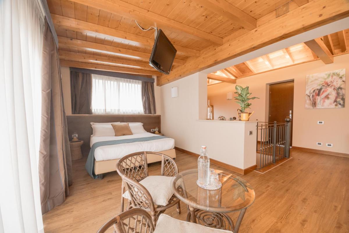 Green Hotel Poggio Regillo - Housity