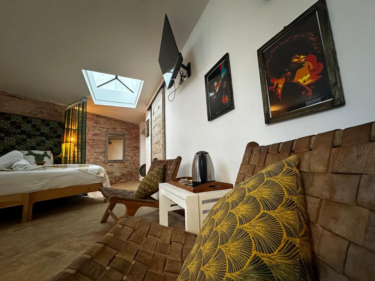 Mama Souiri Hotel - Housity
