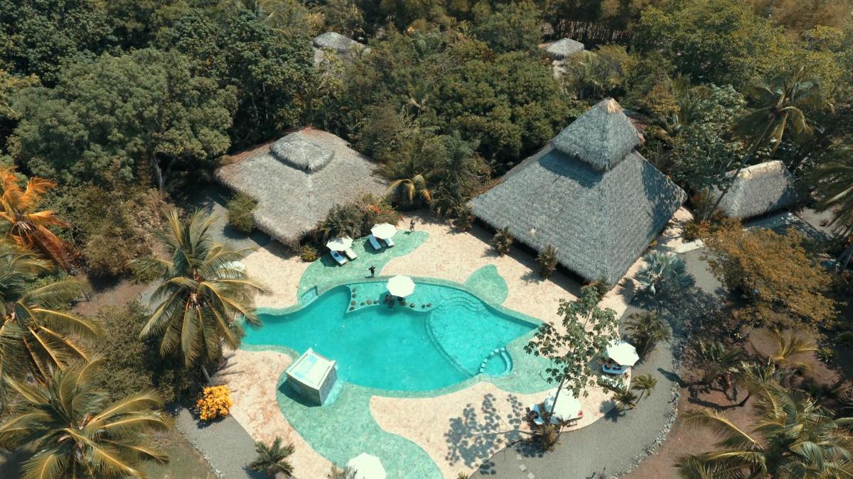 Hotel Clandestino beach - Housity