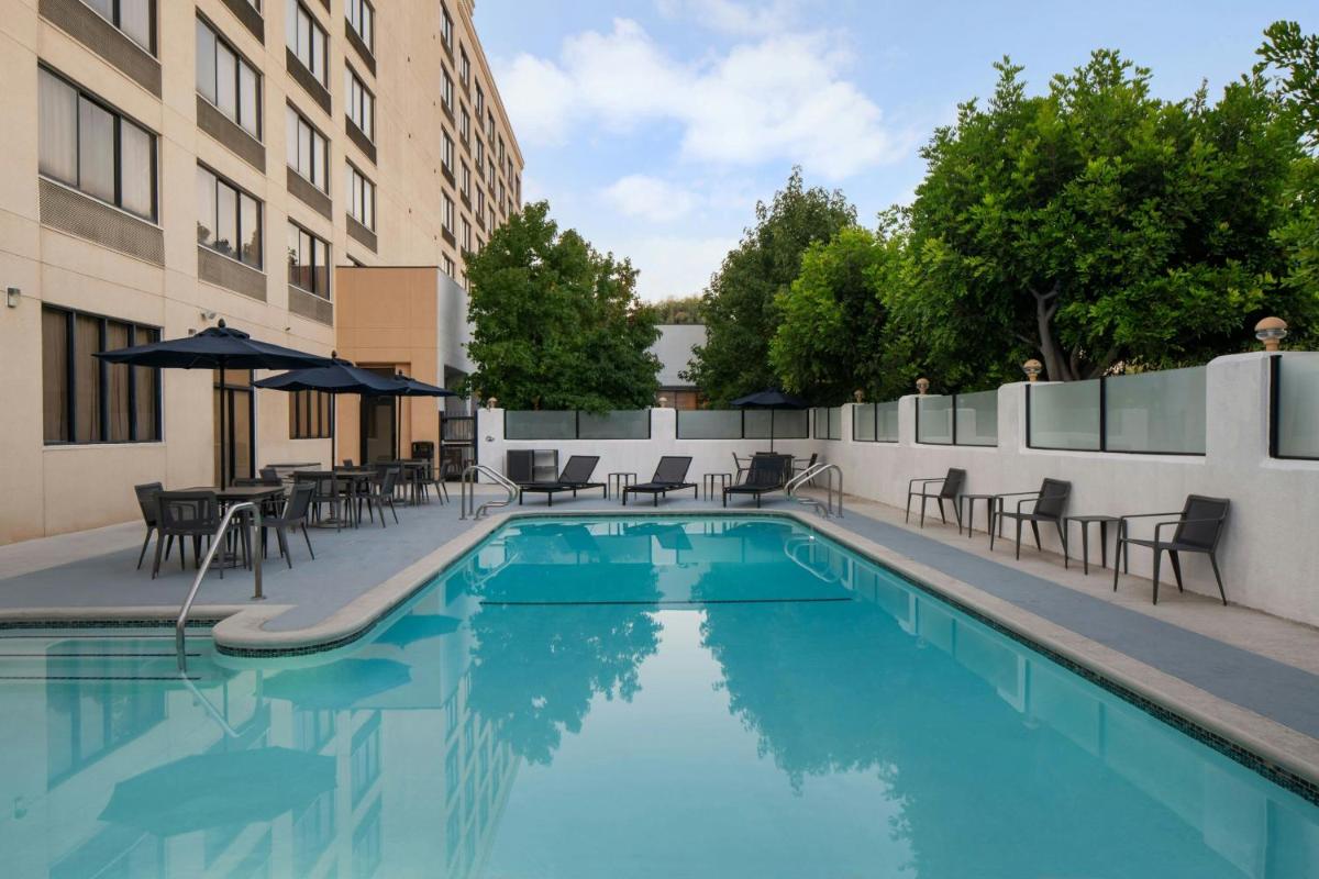 Courtyard by Marriott Cypress Anaheim / Orange County - Housity