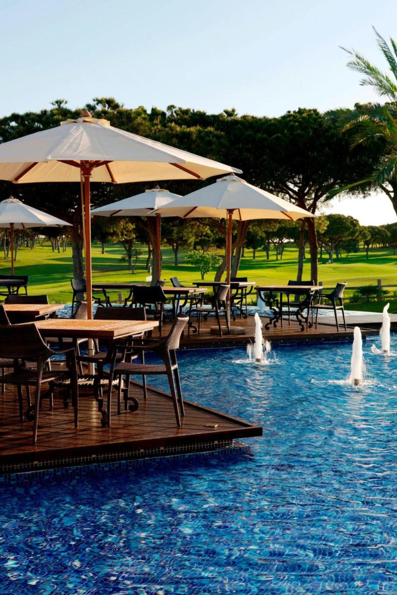 A piscina em ou perto de Pine Cliffs Ocean Suites, a Luxury Collection Resort & Spa, Algarve