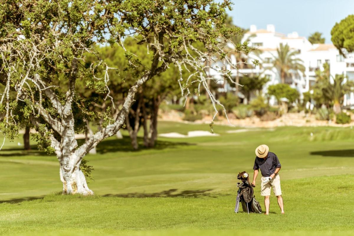 Os clientes hospedados em Pine Cliffs Ocean Suites, a Luxury Collection Resort & Spa, Algarve