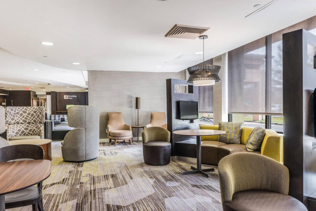 Courtyard Rockaway-Mount Arlington - Housity