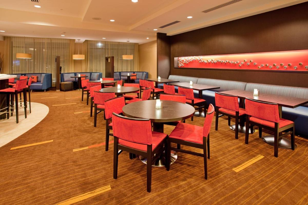 Courtyard by Marriott Pittsburgh North/Cranberry Woods - Housity