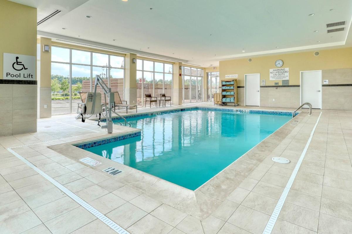 Courtyard by Marriott North Brunswick - Housity