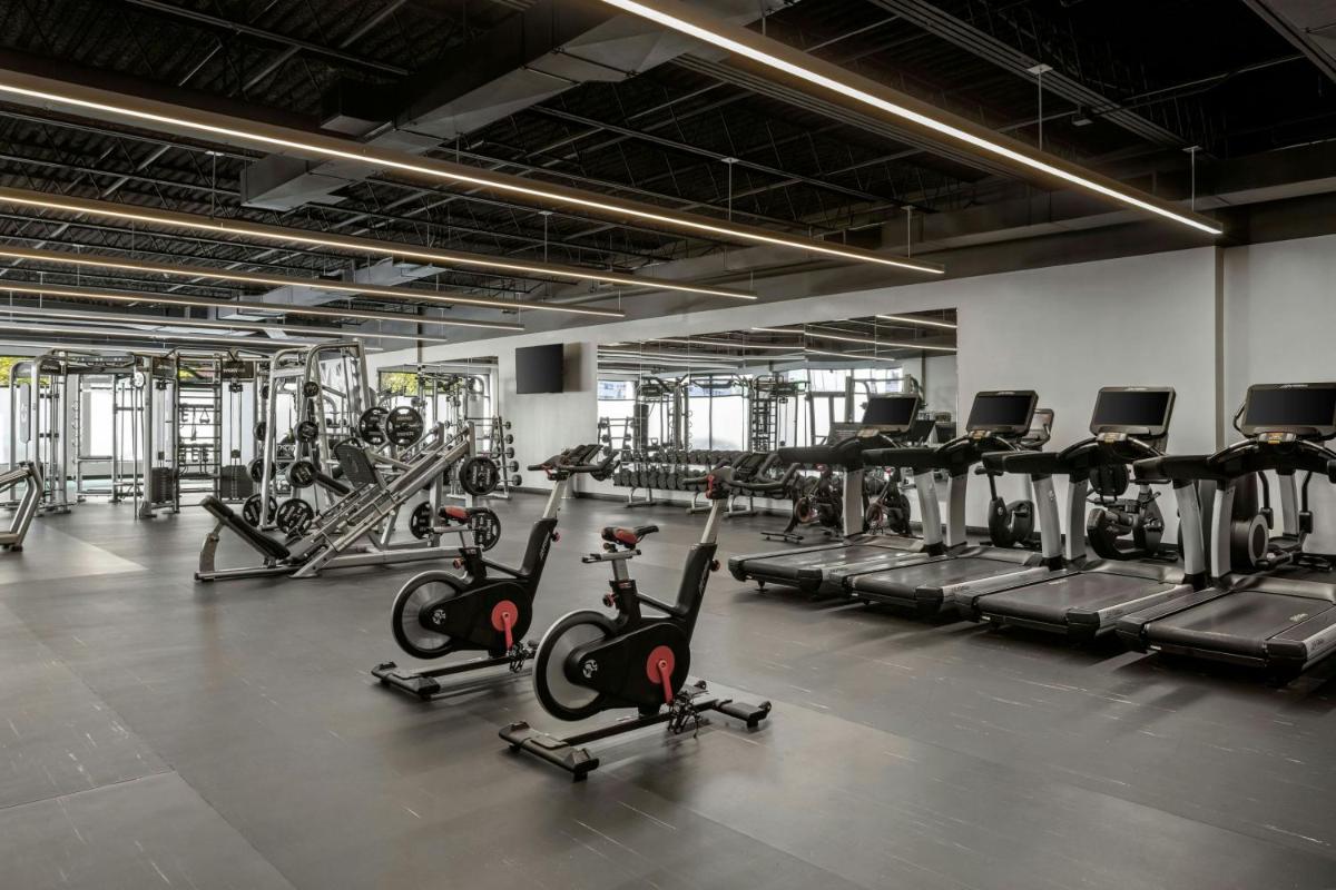 Renaissance Newark Airport Hotel - Housity