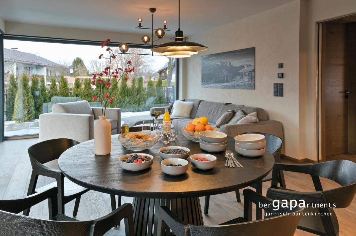 BergRetreat mit Sauna & Garten - Housity