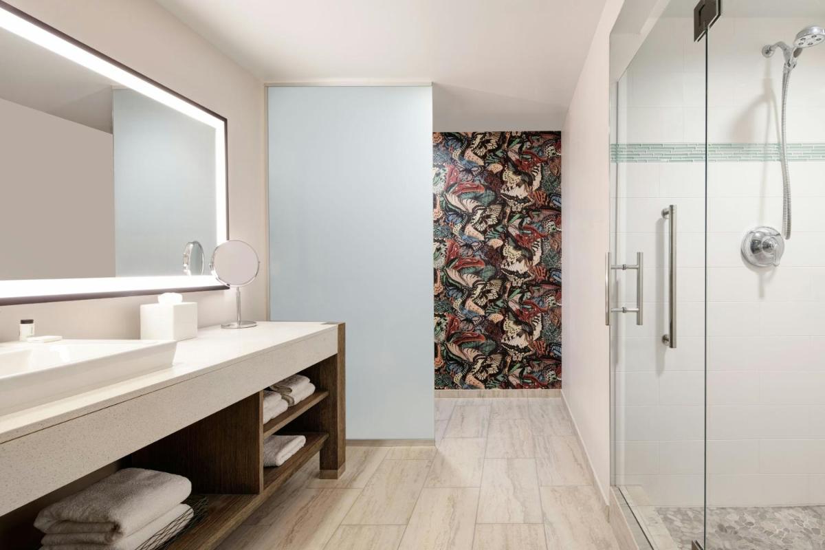 Hotel Tonnelle New Orleans, a Tribute Portfolio Hotel - Housity
