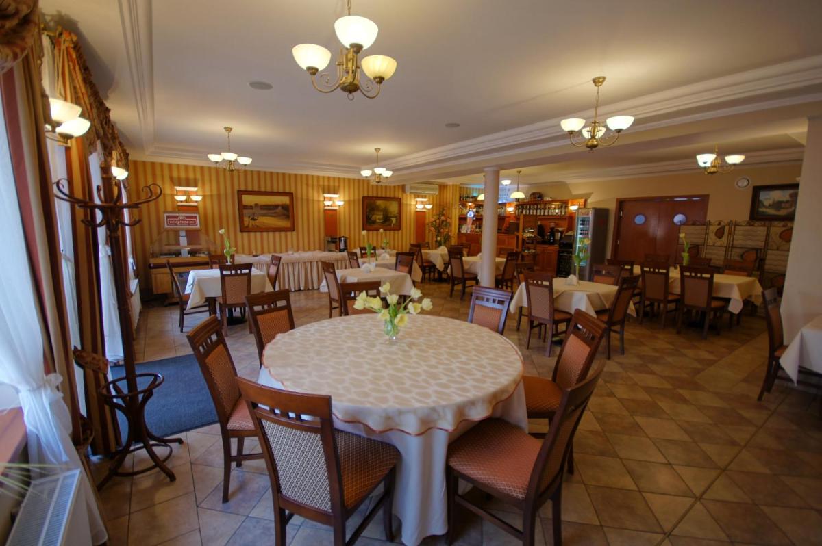 Rezydencja Spalska - Housity