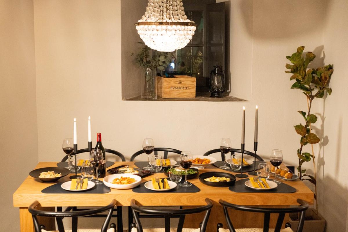 Kenta Mountain Hotel & Gastrobar - Housity