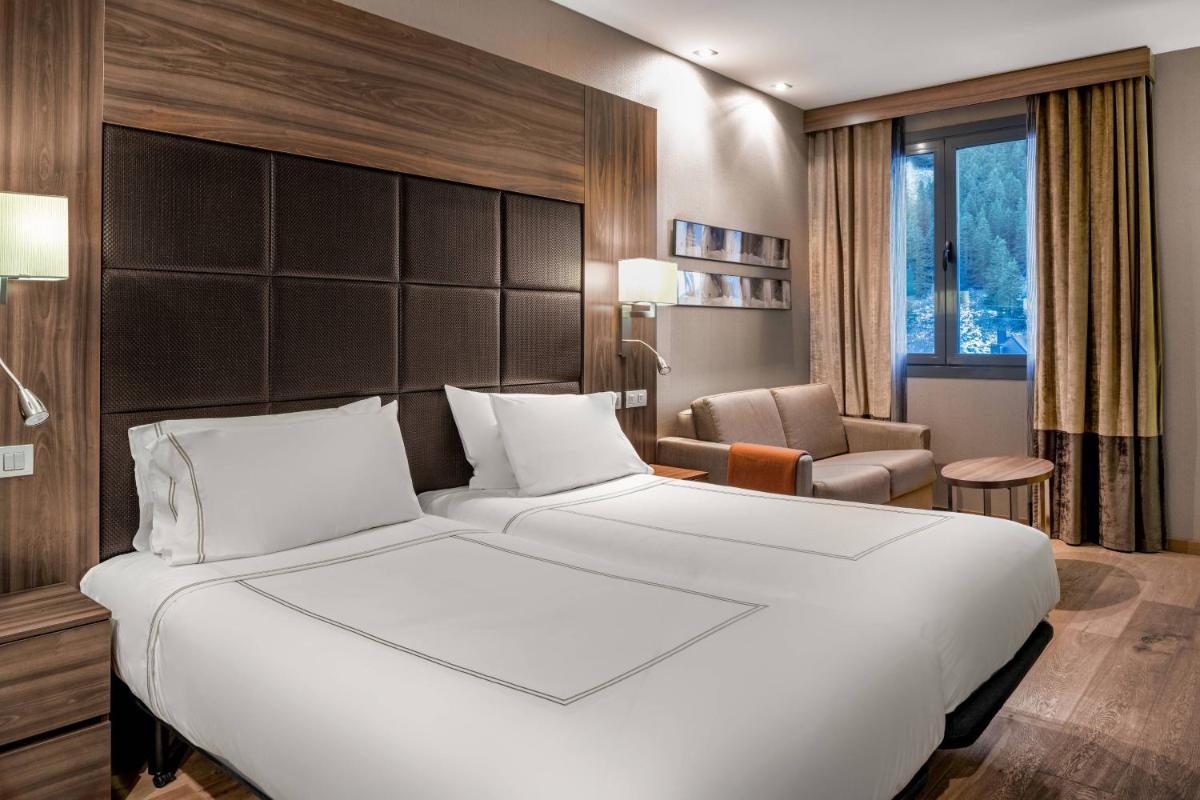 Zona de estar de Hotel AC Baqueira Ski Resort, Autograph Collection