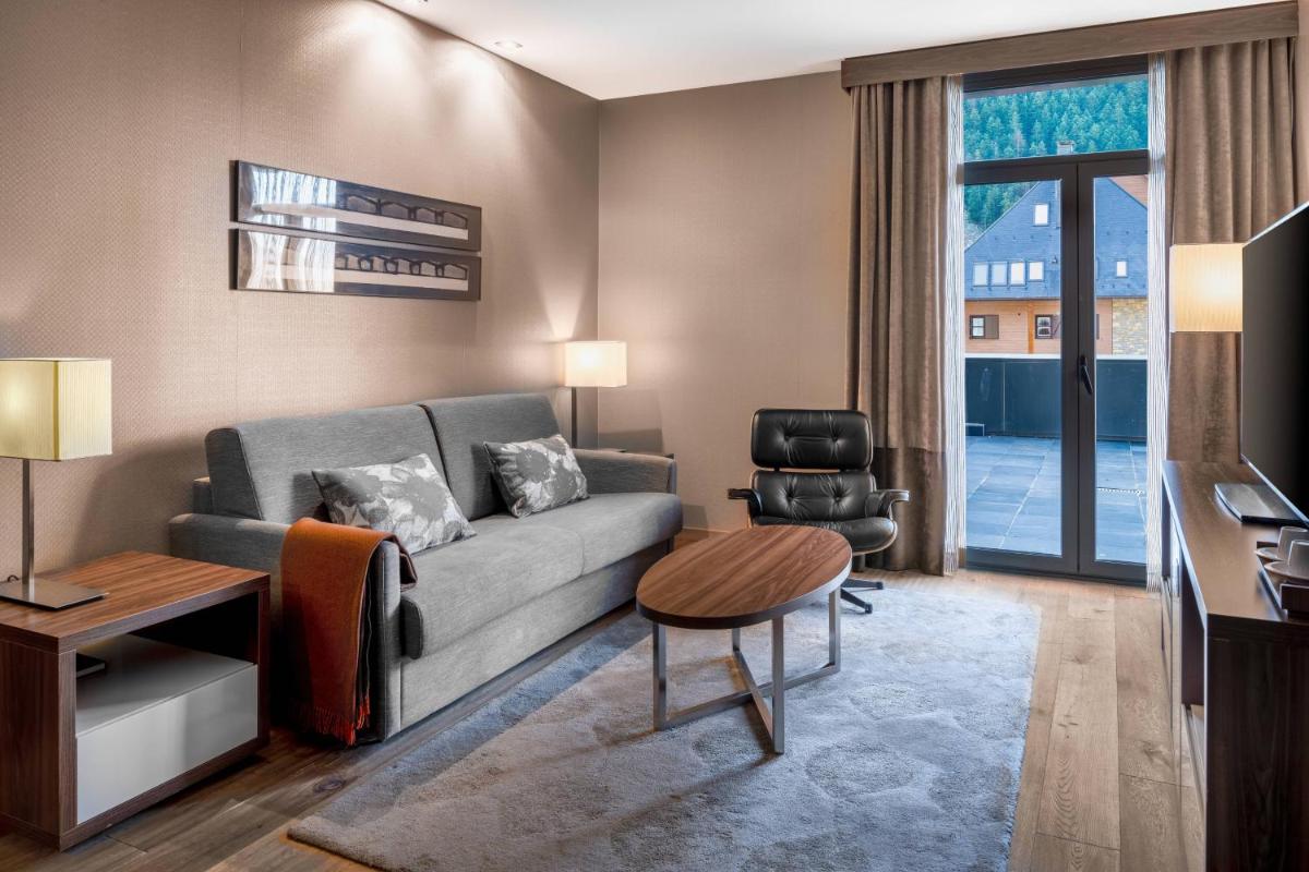 Zona de estar de Hotel AC Baqueira Ski Resort, Autograph Collection