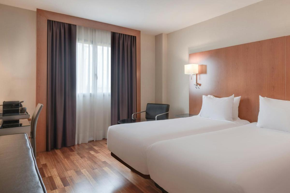 AC Hotel Sevilla Fórum by Marriott - Housity