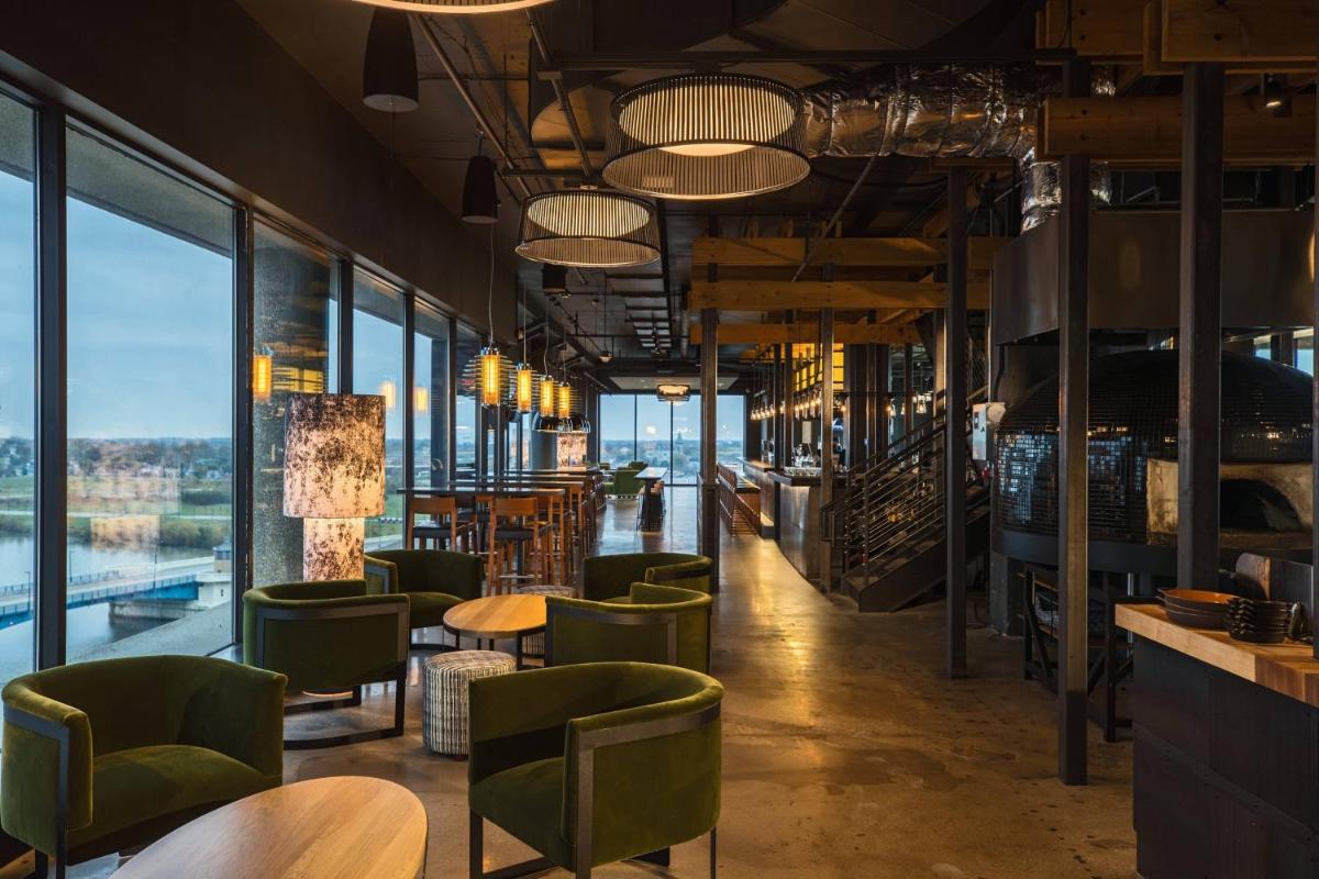 Renaissance Toledo Downtown Hotel - Housity