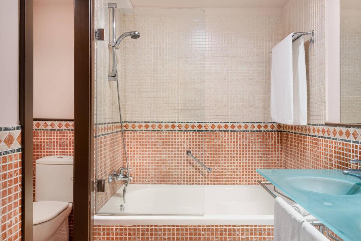 Un baño de Hotel Palacio del Carmen, Autograph Collection