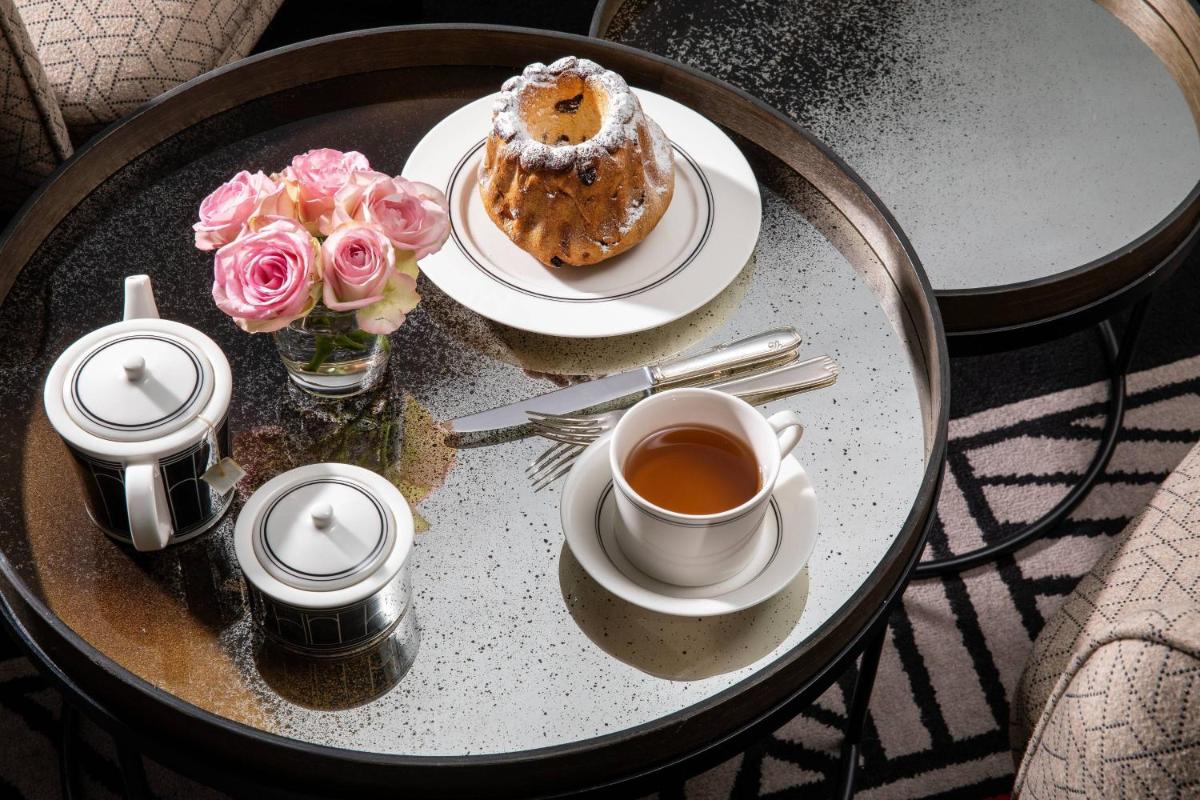 Nourriture dans l'hôtel ou à proximité