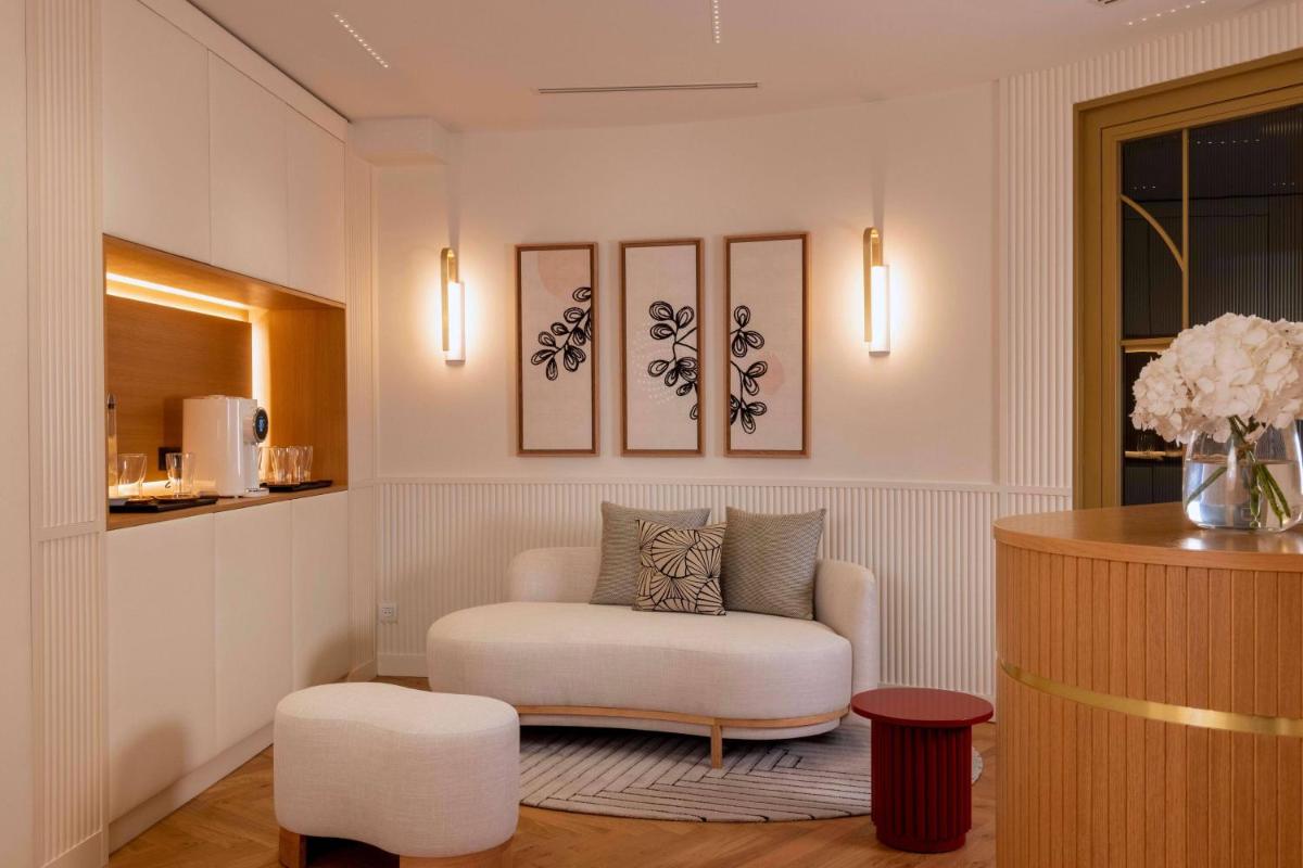 Coin salon dans l'établissement Maison Rouge Strasbourg Hotel & Spa, Autograph Collection