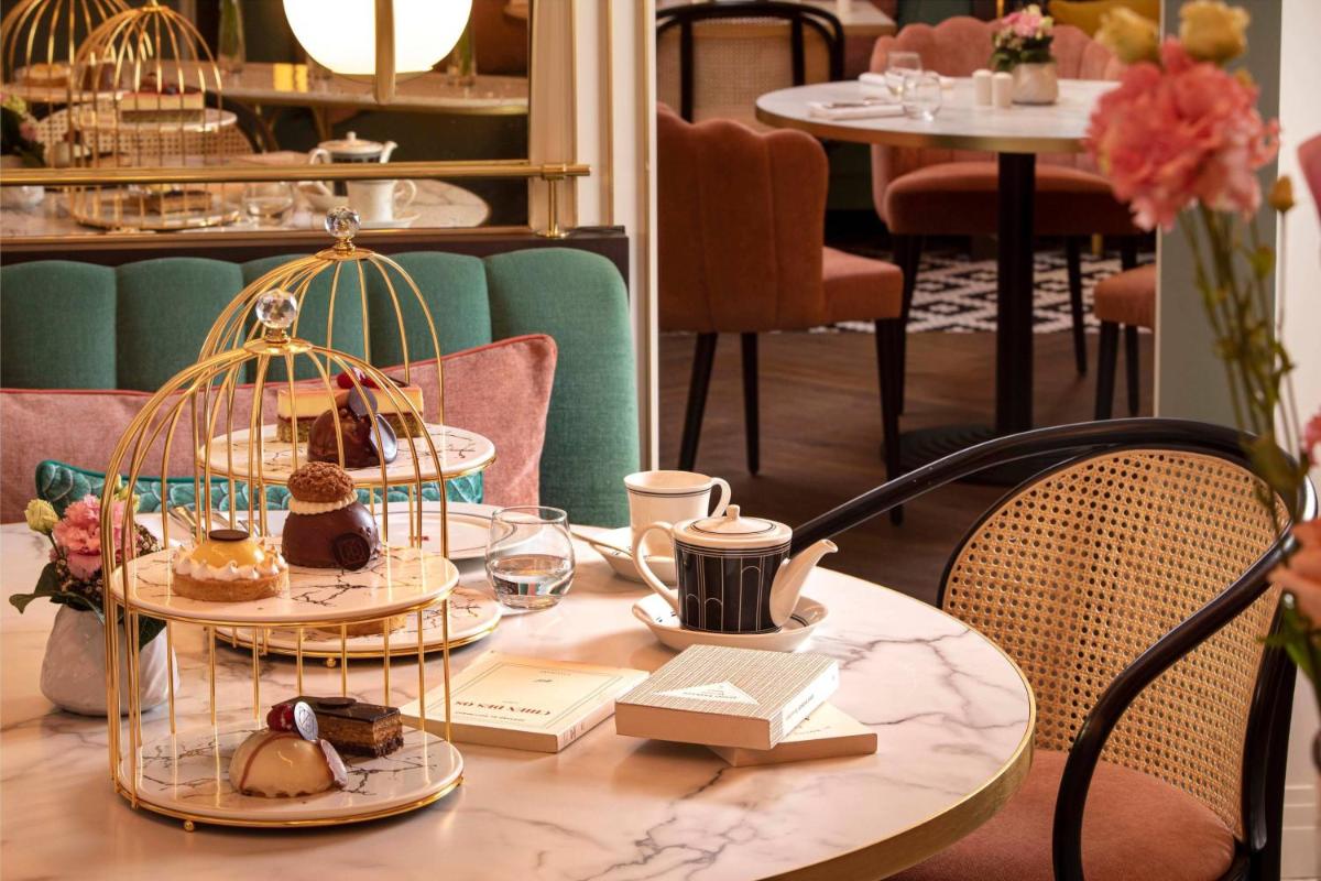 Nourriture dans l'hôtel ou à proximité
