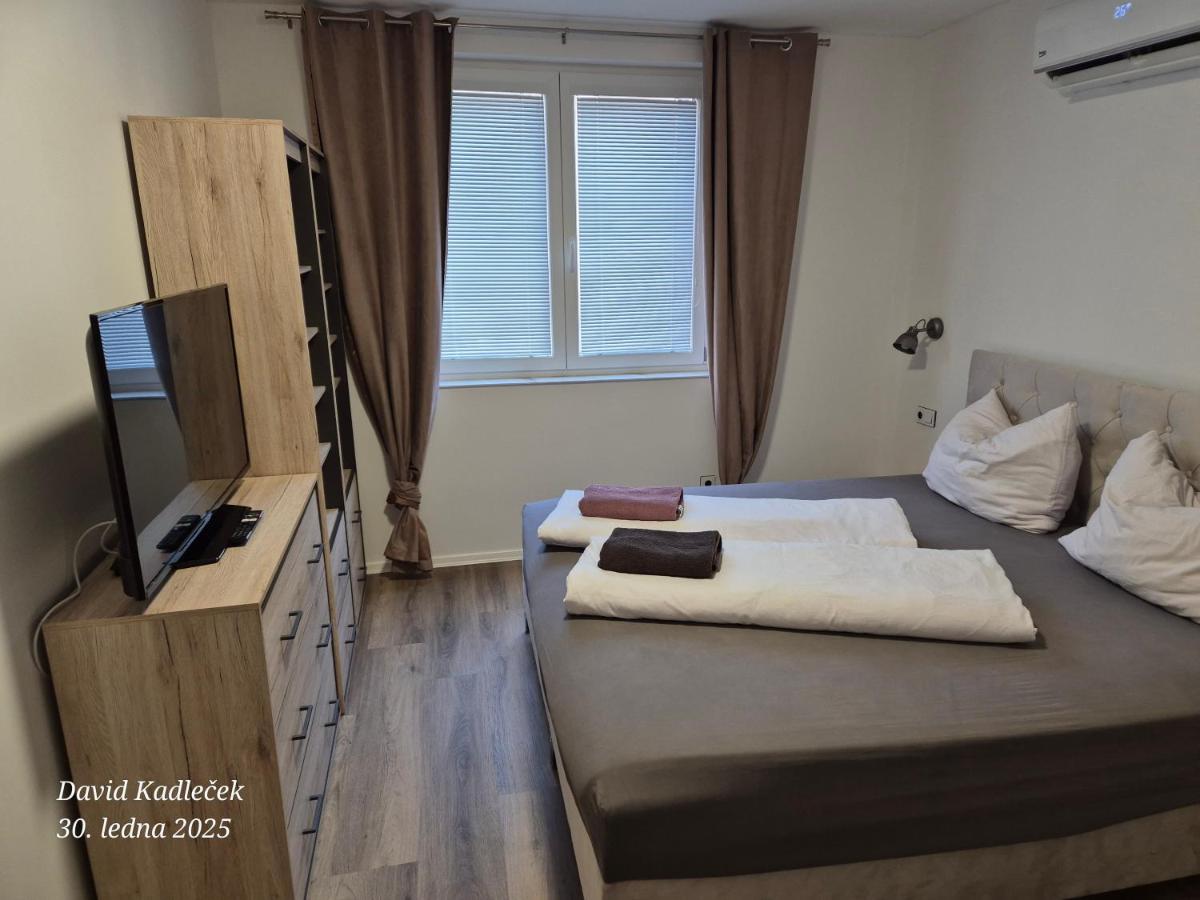 Apartmány HAVLÍČKOVA s parkováním zdarma - Housity