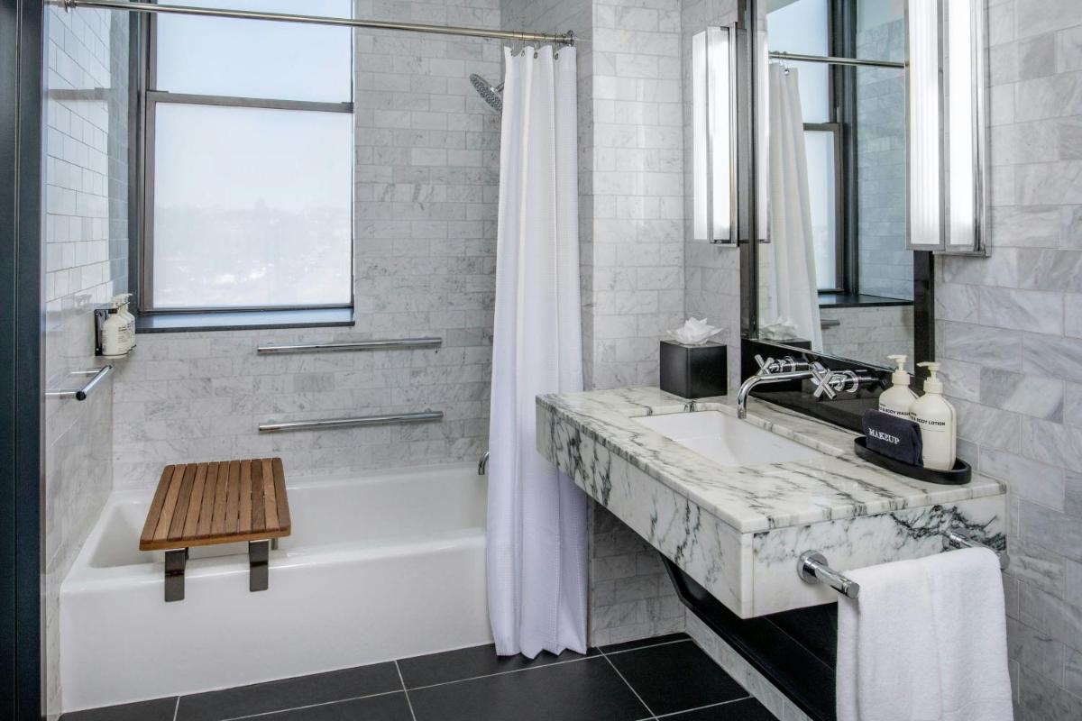 The Press Hotel, Autograph Collection - Housity