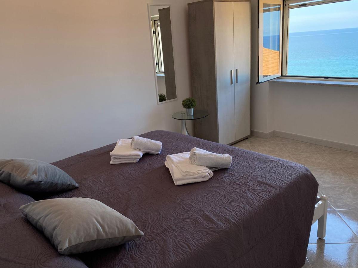 Petra Marina Aurora - Housity