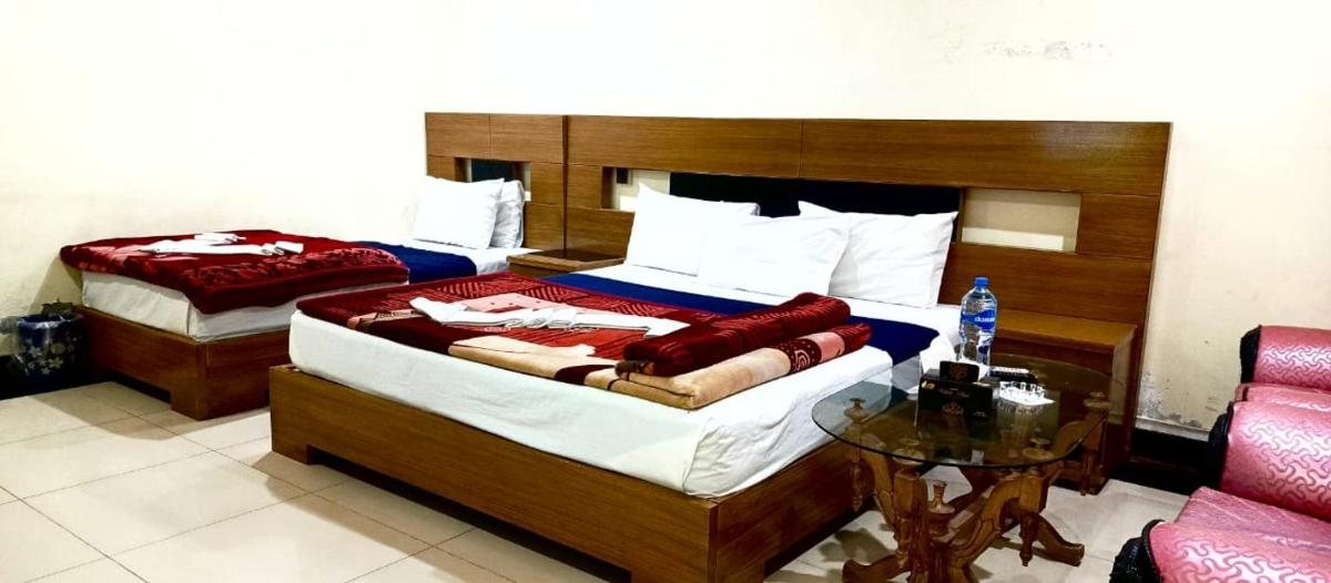 Hotel Palace Lodge Multan - Housity