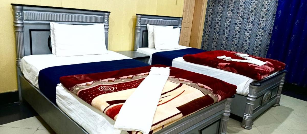 Hotel Palace Lodge Multan - Housity