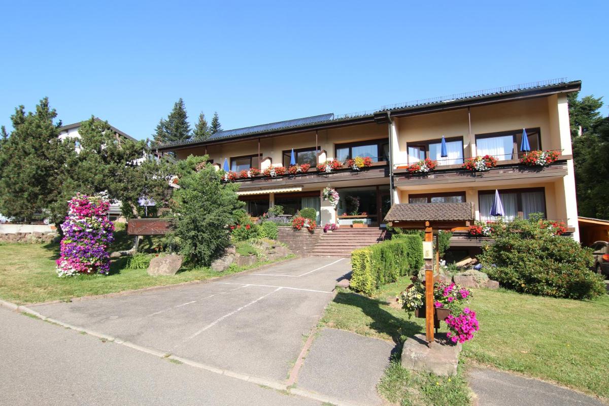 Gästehaus Schmid-Lopez - Housity