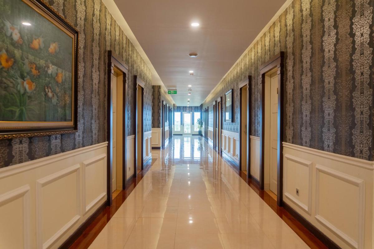 Muara Hotel and Mall Ternate - Housity