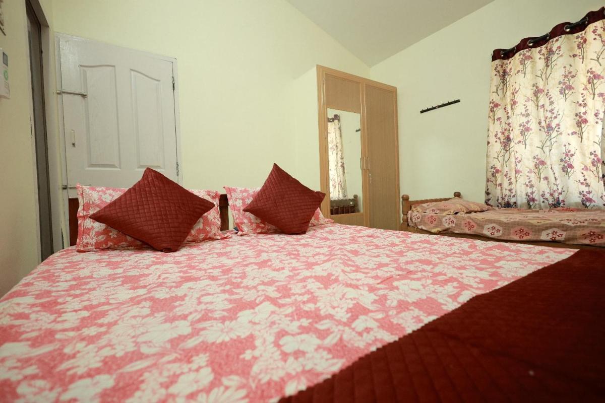 Toms Villa along National highway Thrissur at Nadathara - Housity