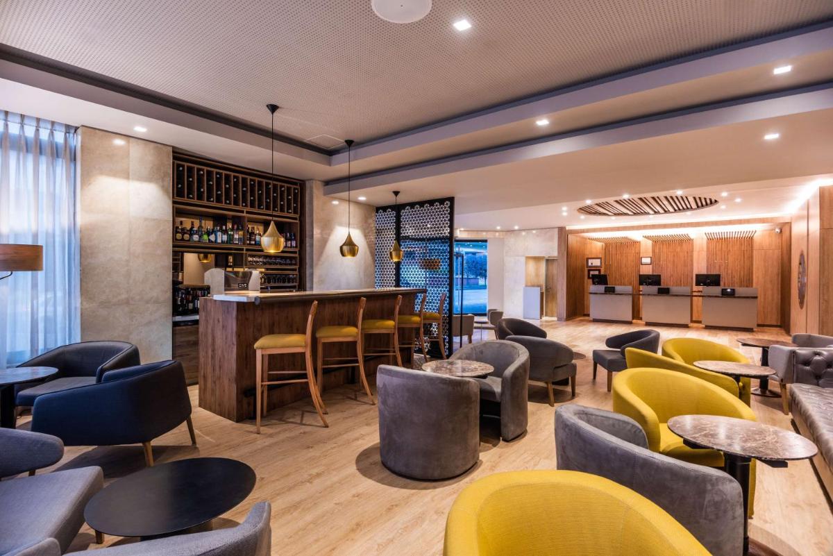 NH Collection Bogota WTC Royal - Housity