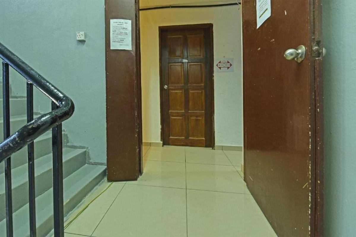 F Hotel Bayan Lepas - Housity