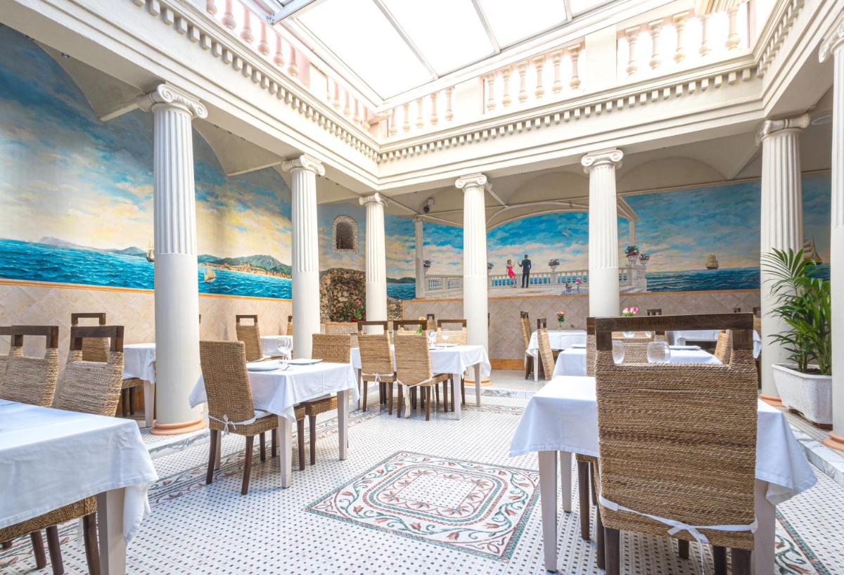 Hotel Llar de Capitans - Housity