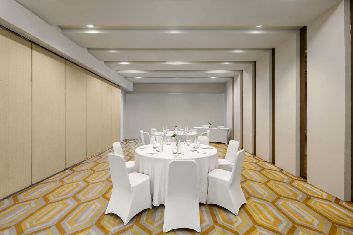 Hotel Santika BSD City-Serpong - Housity