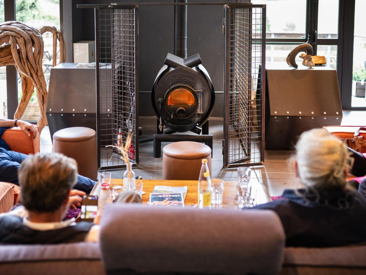 Coin salon dans l'établissement Sancy Resort