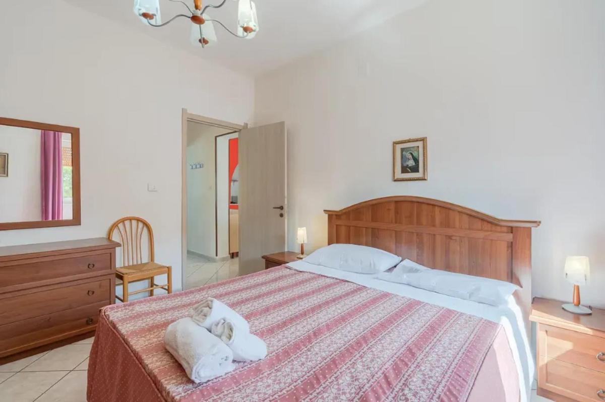 Charming House in Fontane Bianche with Private Garden - Housity