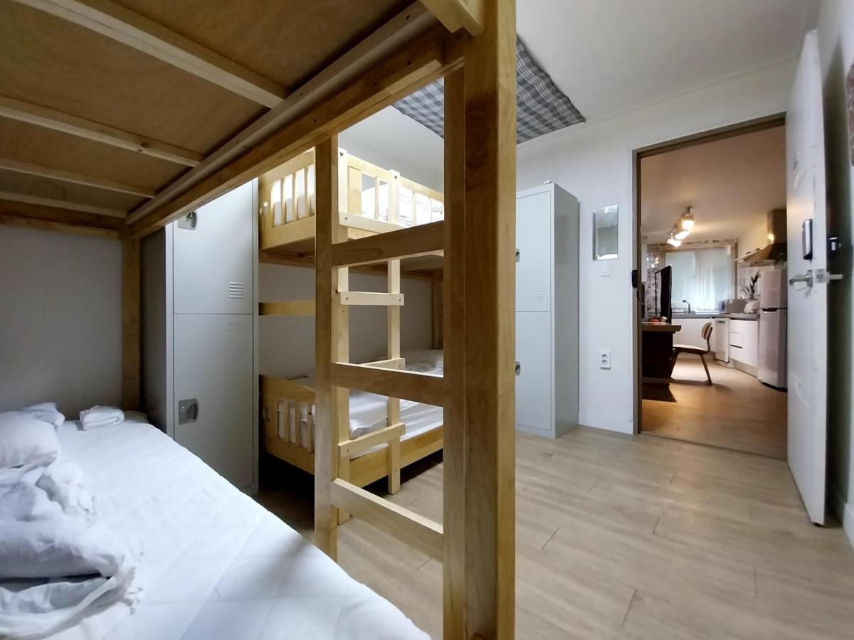 Pohang Youngildae Guesthouse - Housity