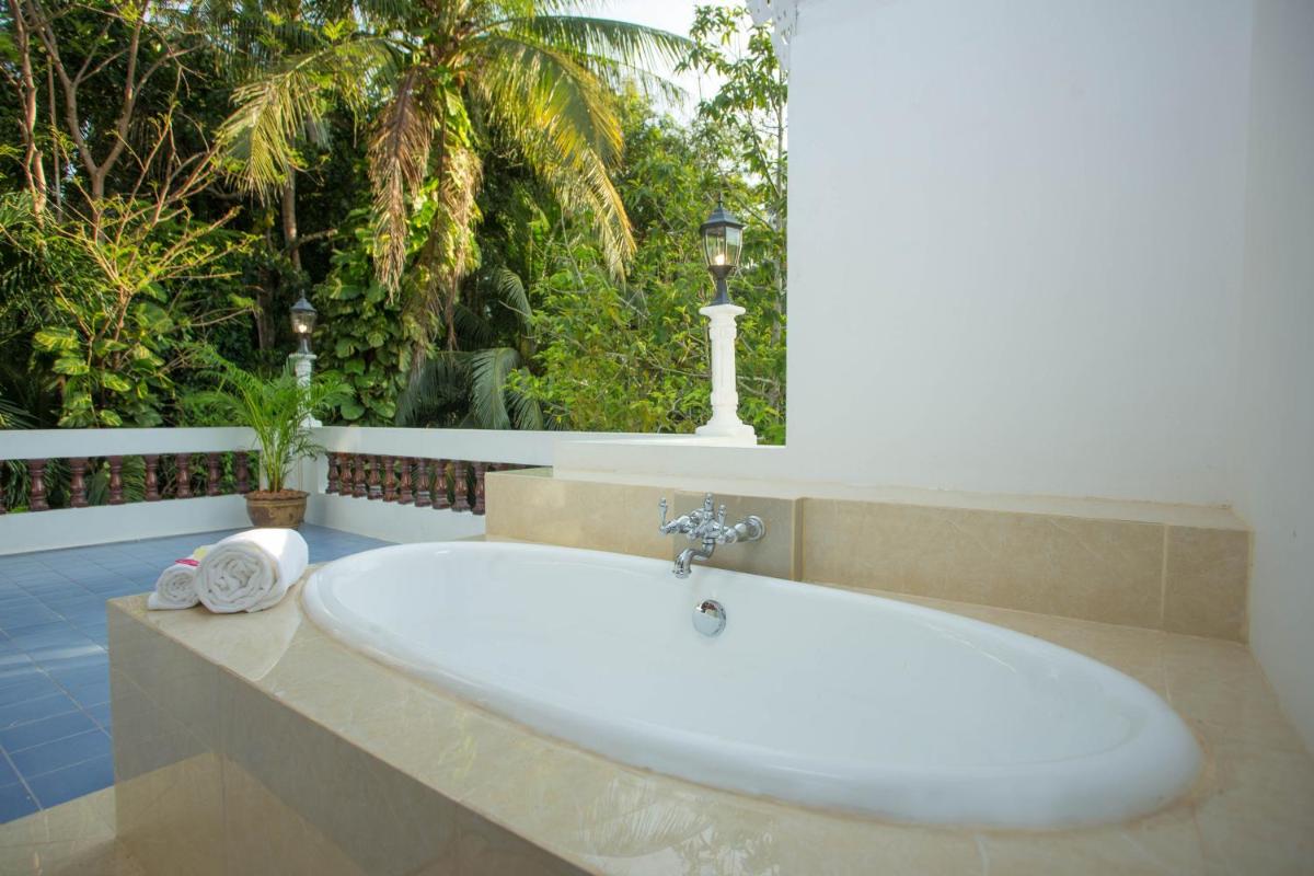 Baan Khun Nang Colonial Residence - Housity