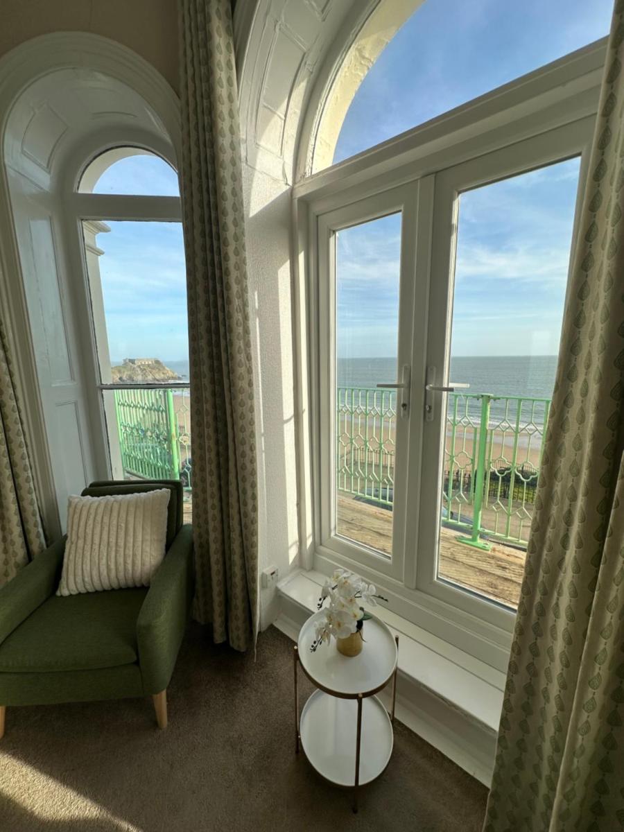 Clarence House Hotel - Housity