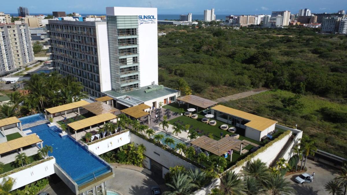 SUNSOL UNIK Luxury Hotel - Housity