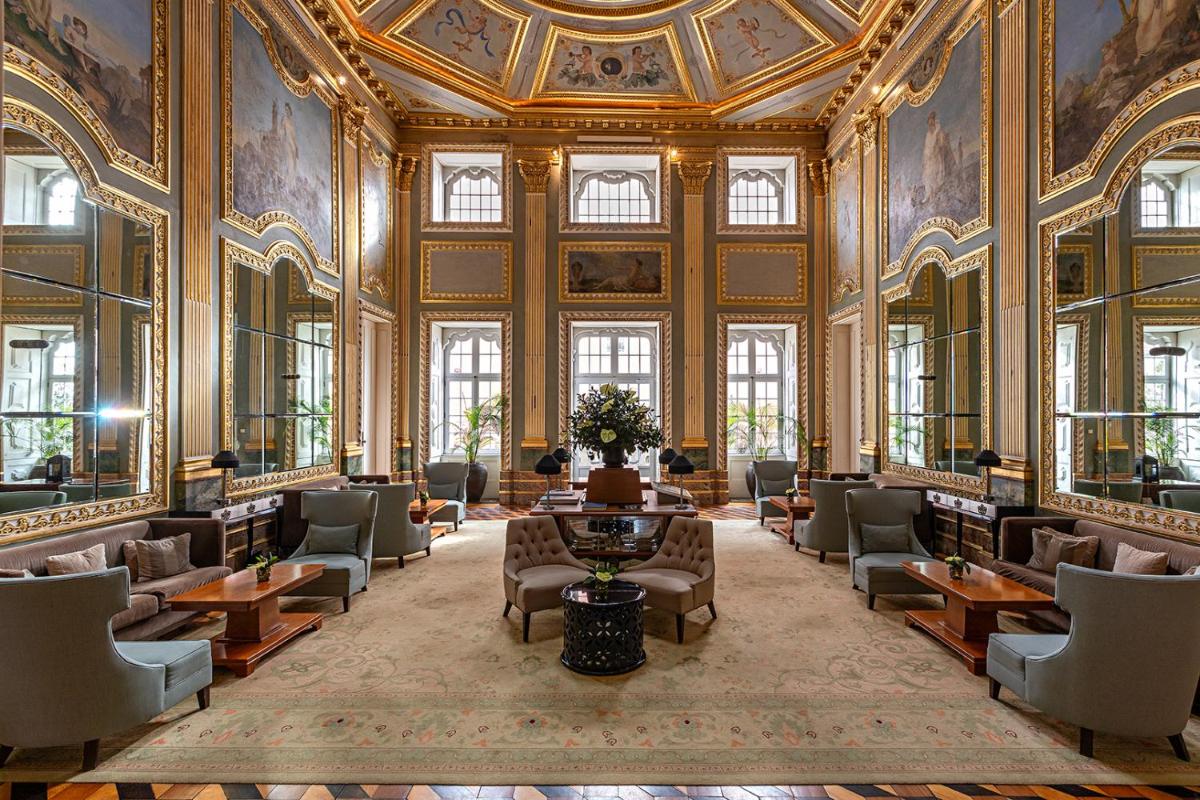 Uma área de estar em Pestana Palacio do Freixo, Pousada & National Monument - The Leading Hotels of the World