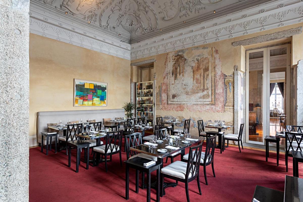 Uma área de estar em Pestana Palacio do Freixo, Pousada & National Monument - The Leading Hotels of the World