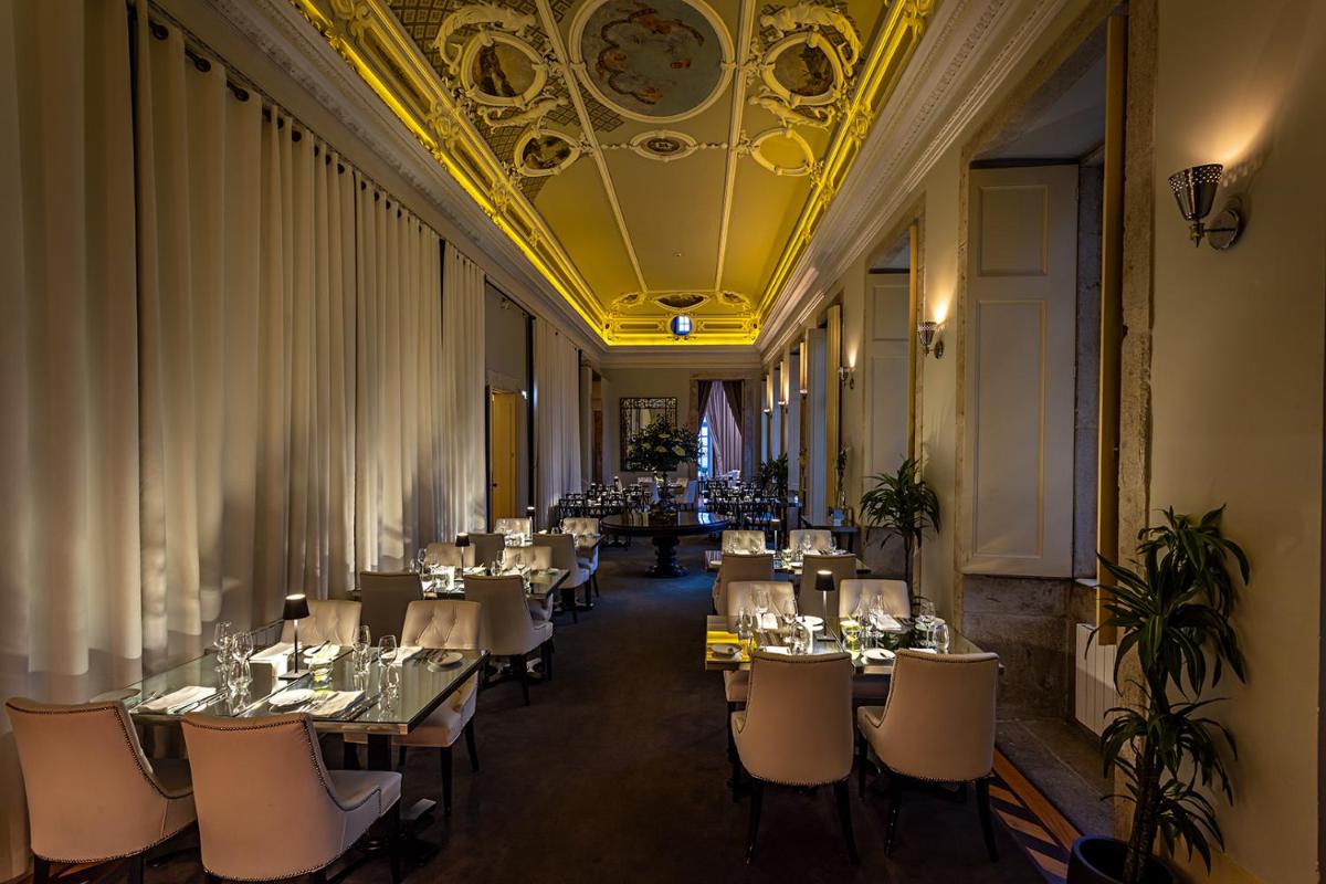 Um restaurante ou outro lugar para comer em Pestana Palacio do Freixo, Pousada & National Monument - The Leading Hotels of the World
