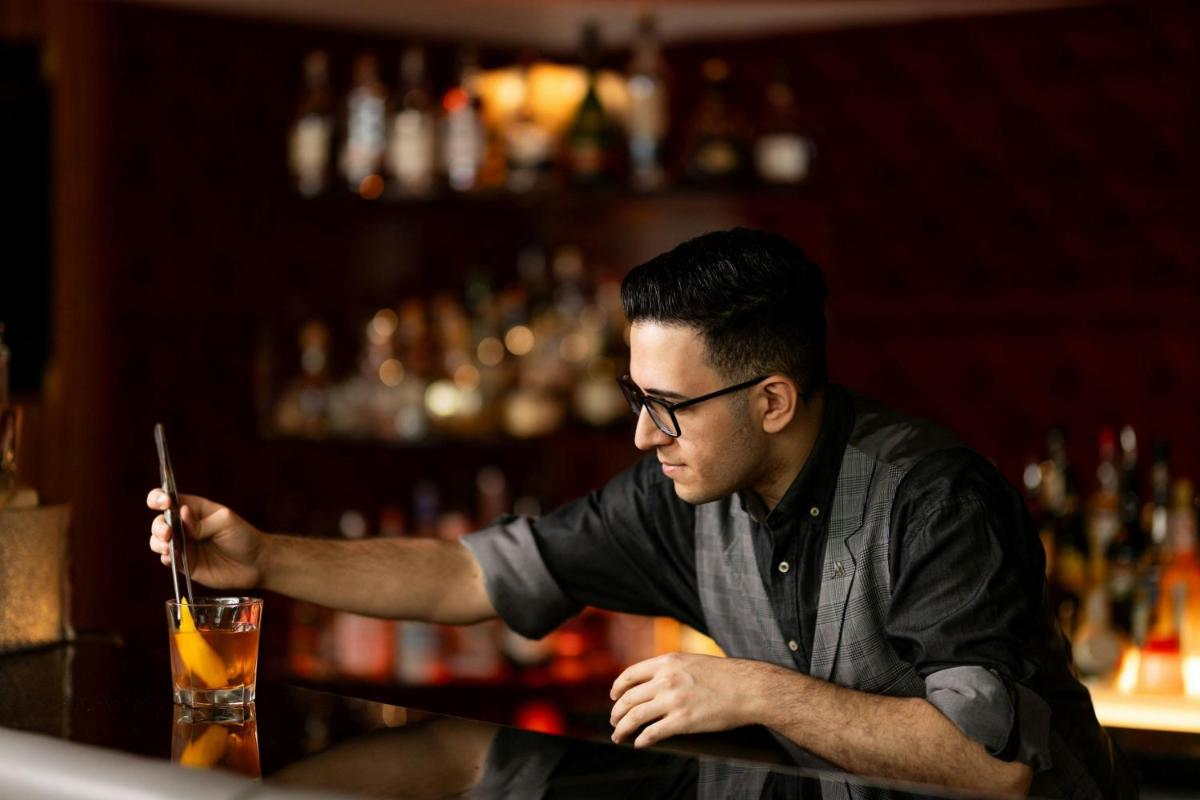 Getränke in der Unterkunft Cologne Marriott Hotel