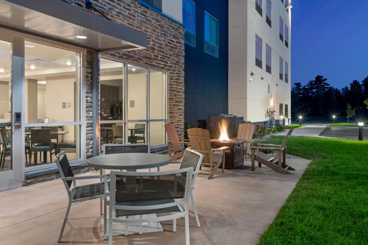 Best Western Plus Grand Rapids MN - Housity