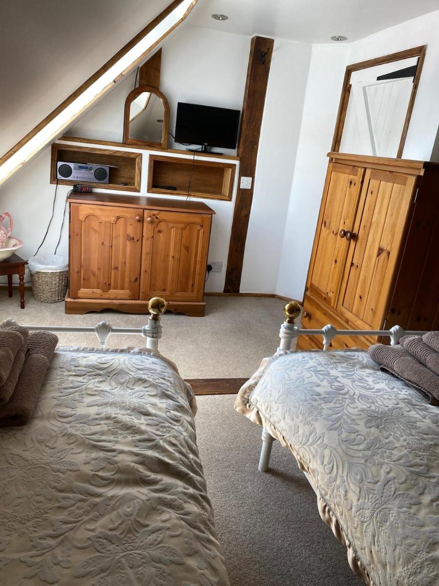 The Olde Dairy renovated barn - Housity