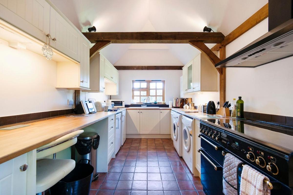 The Olde Dairy renovated barn - Housity