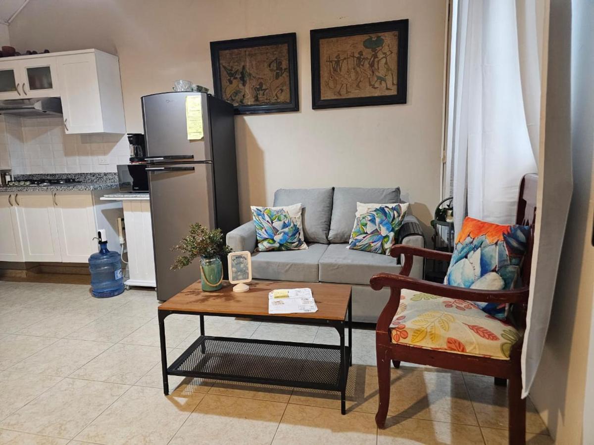 El Pueblito,al lado de Playa Dorada - Housity