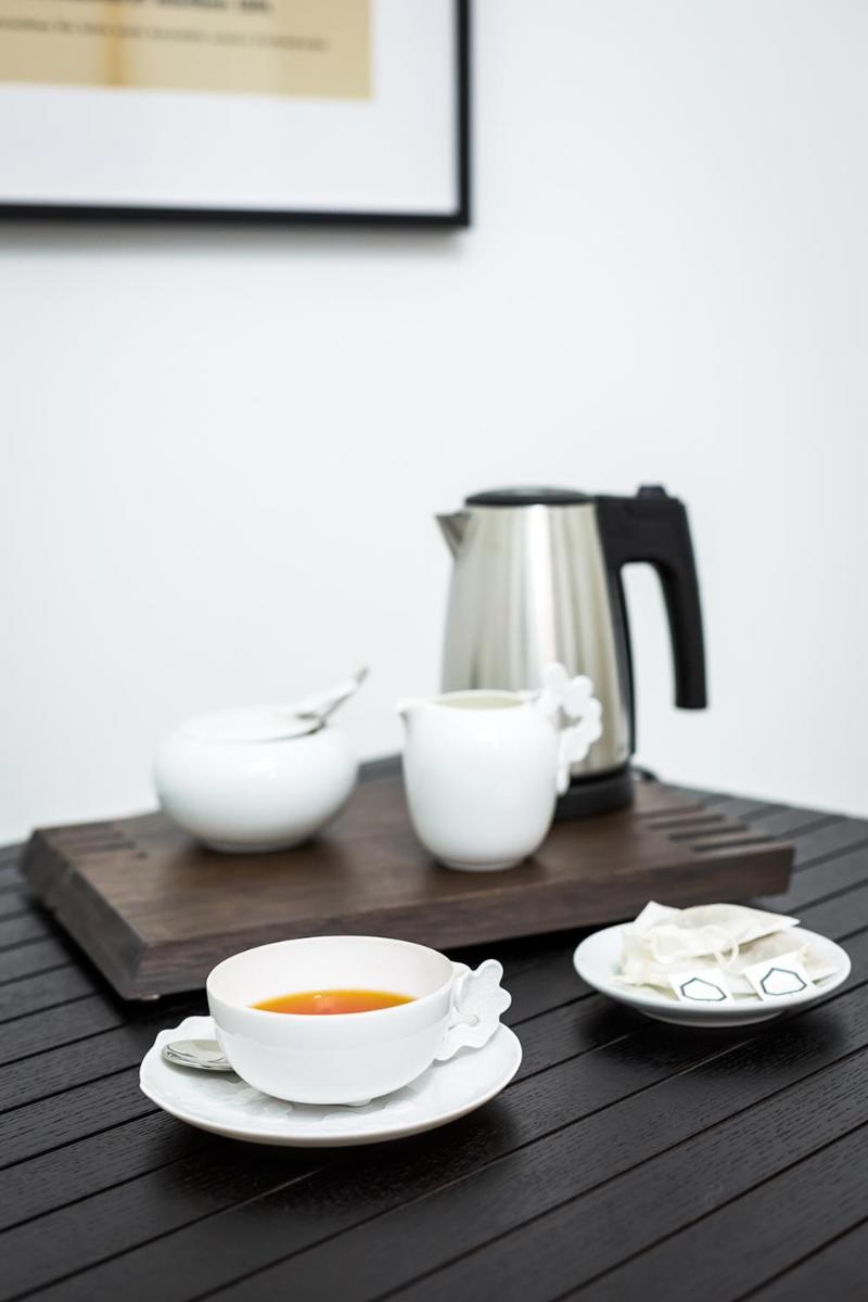 Comodidades para chá e café em Castanheiro Boutique Hotel