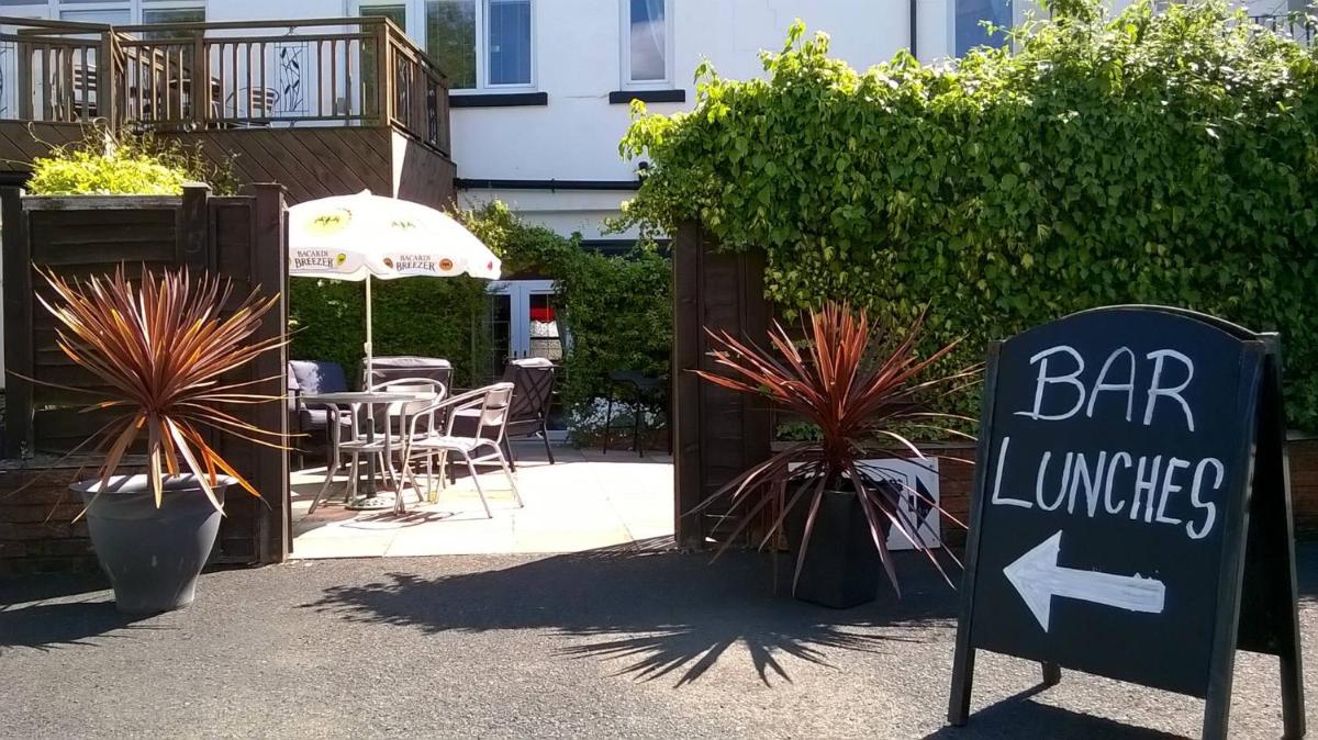The Elbow Room - Housity